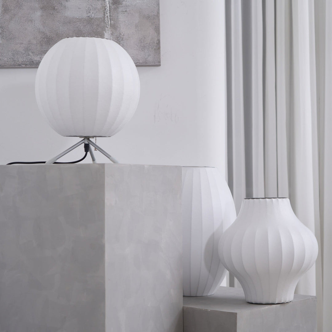 Nelson Tripod Table Lamp - Vakkerlight
