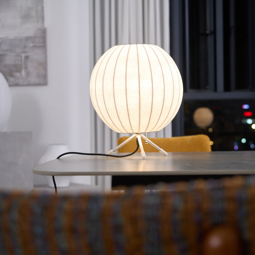 Nelson Tripod Table Lamp - Vakkerlight