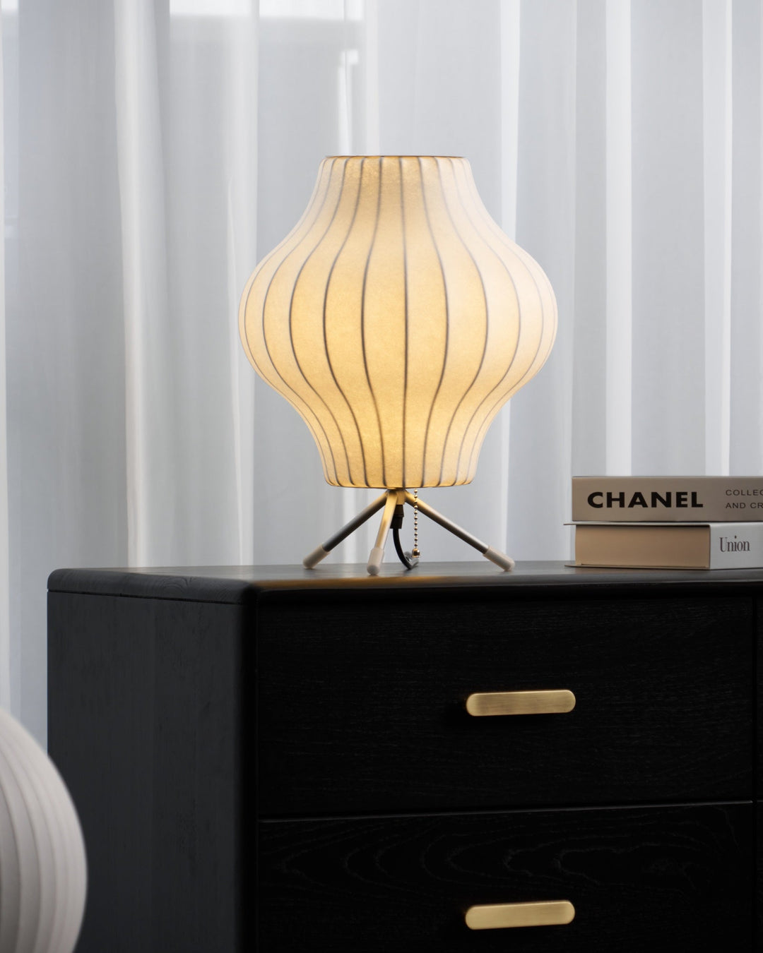 Nelson Tripod Table Lamp - Vakkerlight