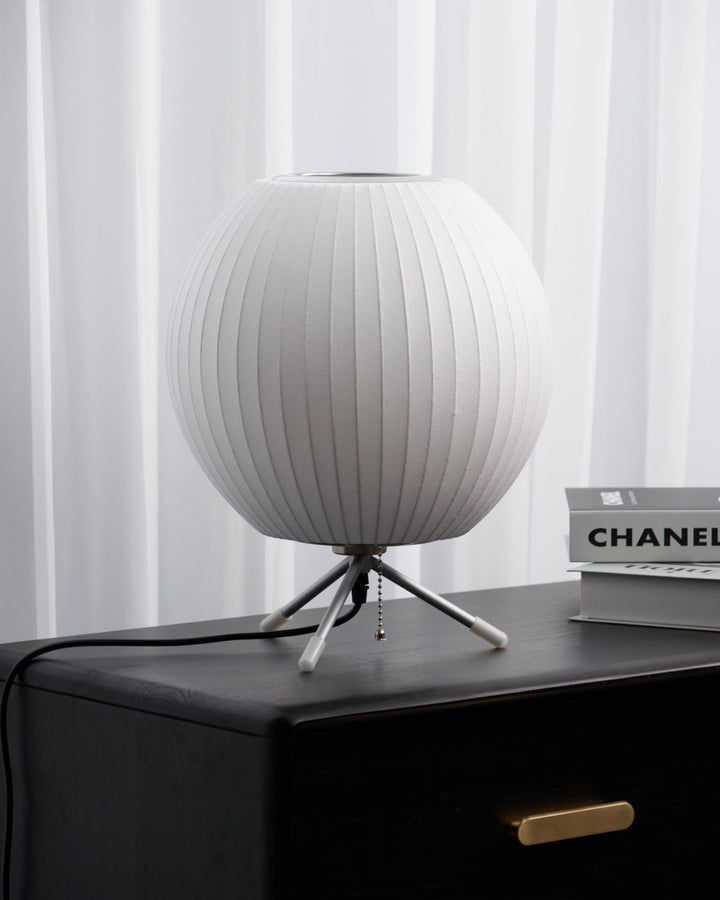 Nelson Tripod Table Lamp - Vakkerlight