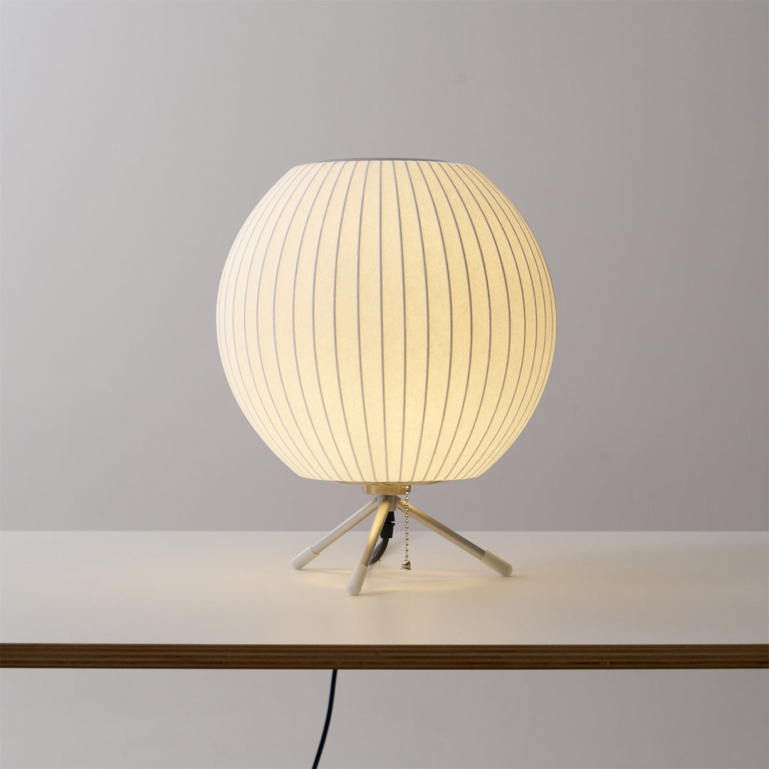 Nelson Tripod Table Lamp - Vakkerlight