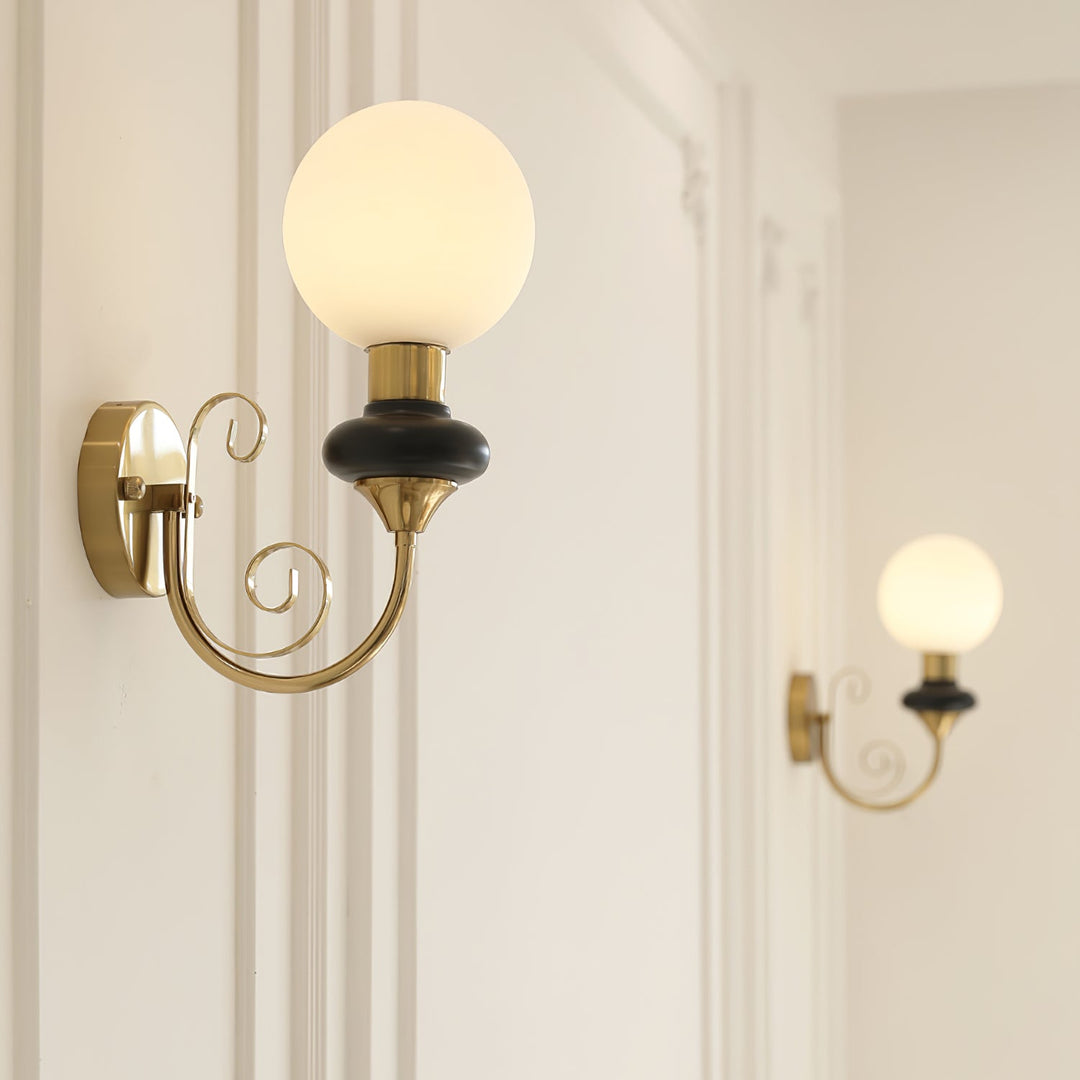 Onyx Plug-in Wall Lamp