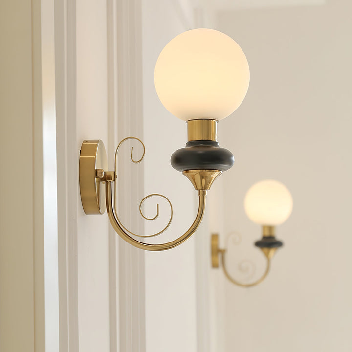 Onyx Plug-in Wall Lamp