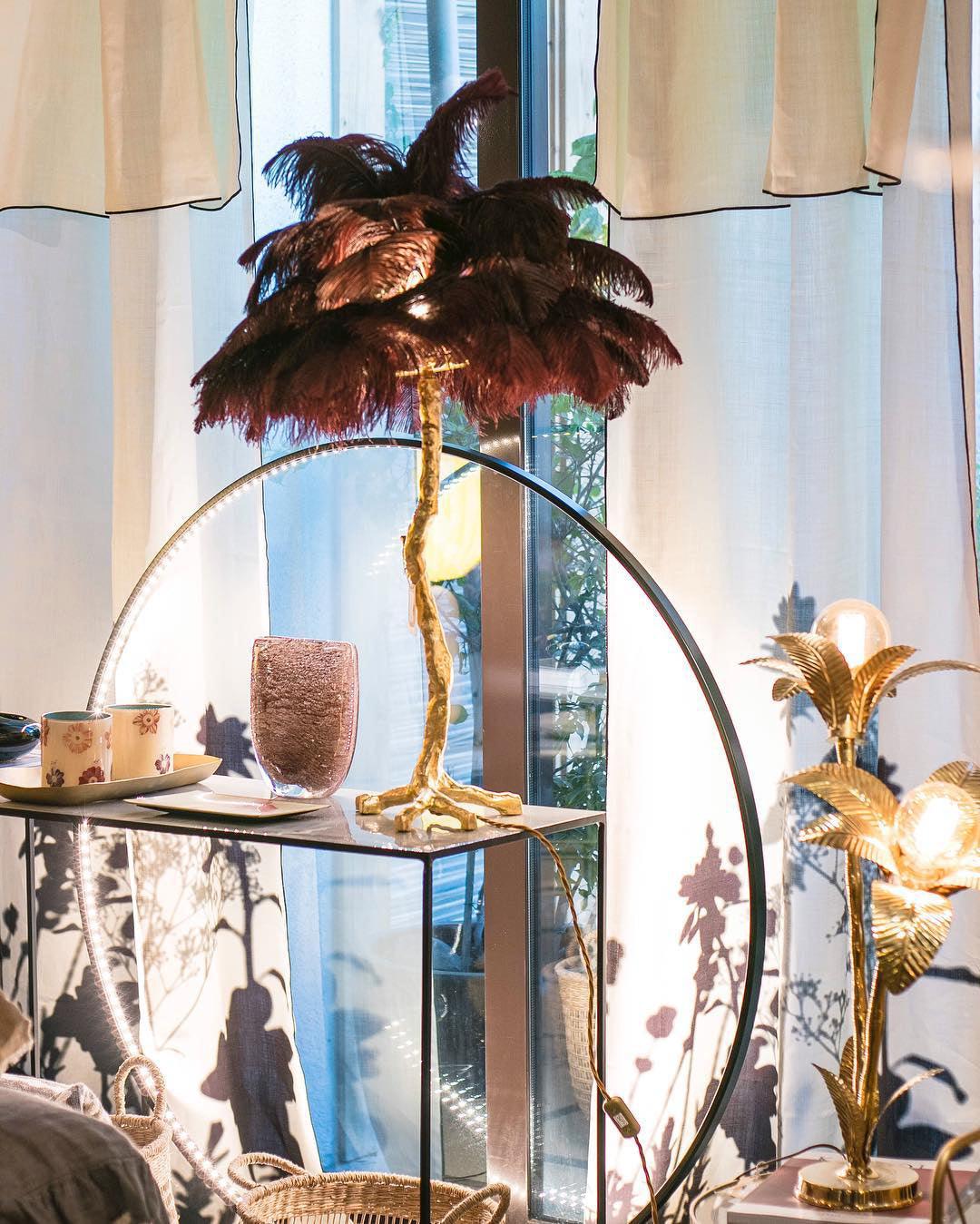 Ostrich Feather Table Lamp - Vakkerlight