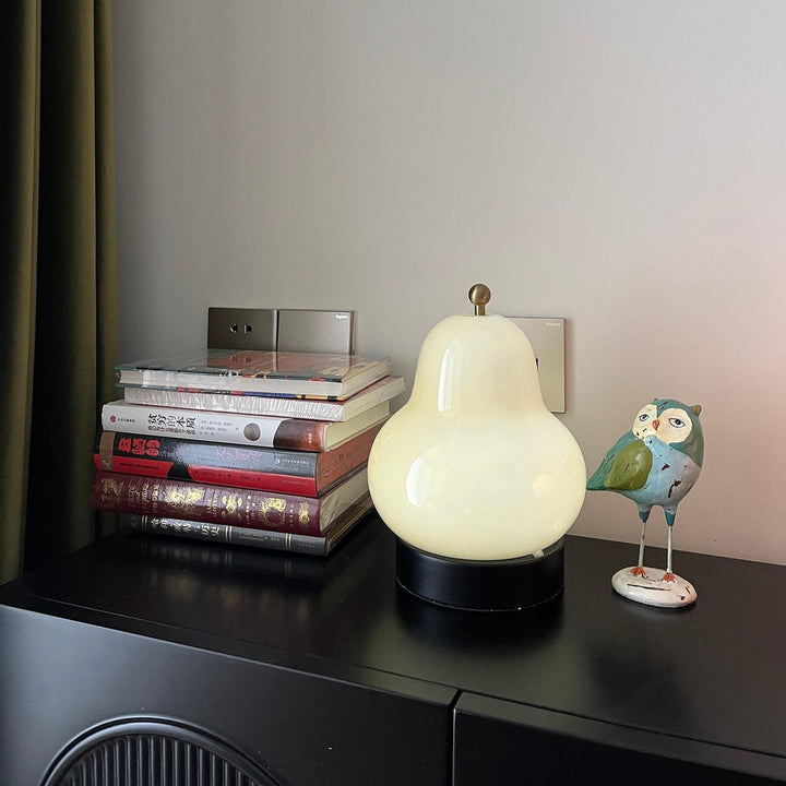 Pear Table Lamp - Vakkerlight