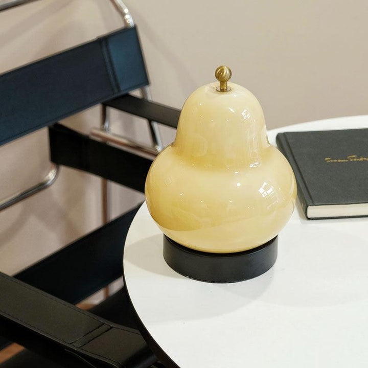 Pear Table Lamp - Vakkerlight