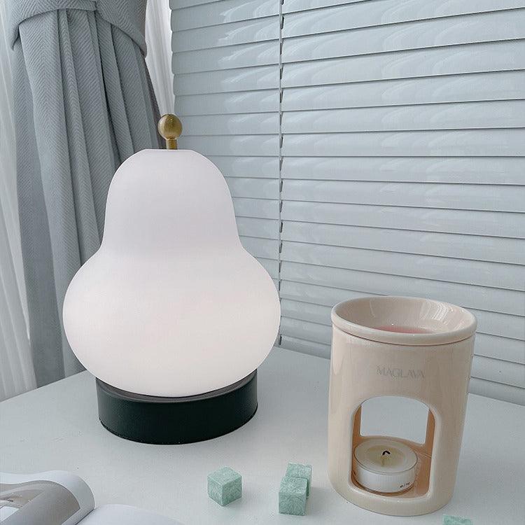 Pear Table Lamp - Vakkerlight