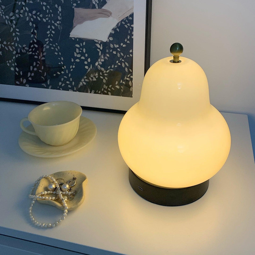 Pear Table Lamp - Vakkerlight