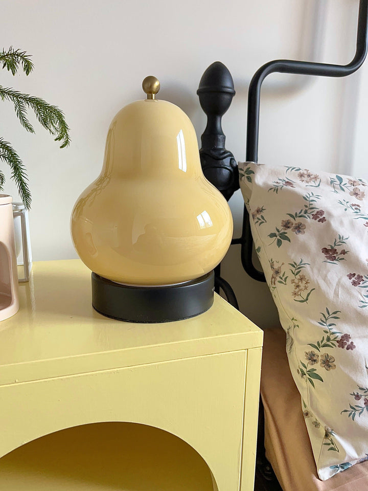 Pear Table Lamp - Vakkerlight
