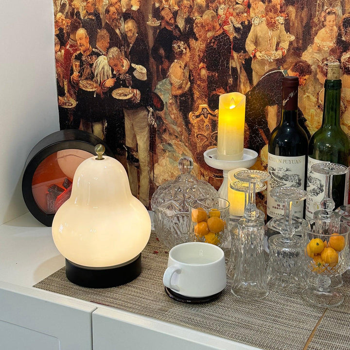 Pear Table Lamp - Vakkerlight