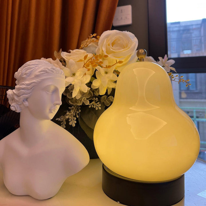 Pear Table Lamp - Vakkerlight