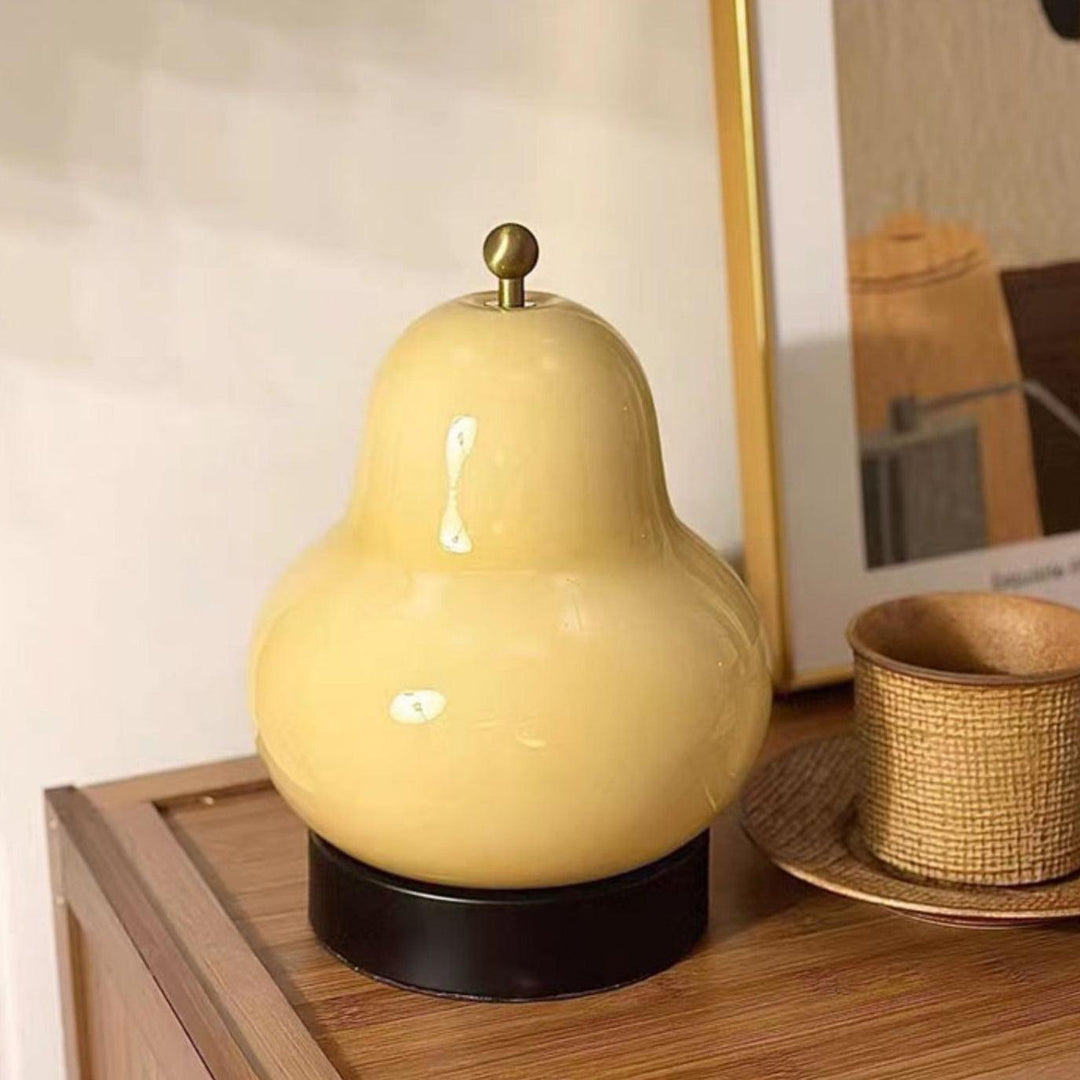 Pear Table Lamp - Vakkerlight