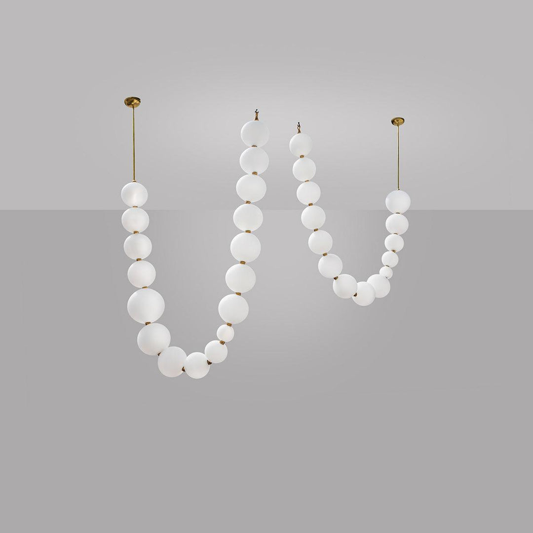 Pearl Necklace Balls Chandelier - Vakkerlight