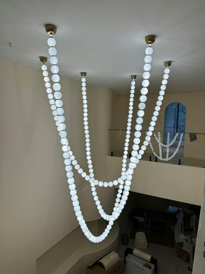 Pearl Necklace Balls Chandelier - Vakkerlight