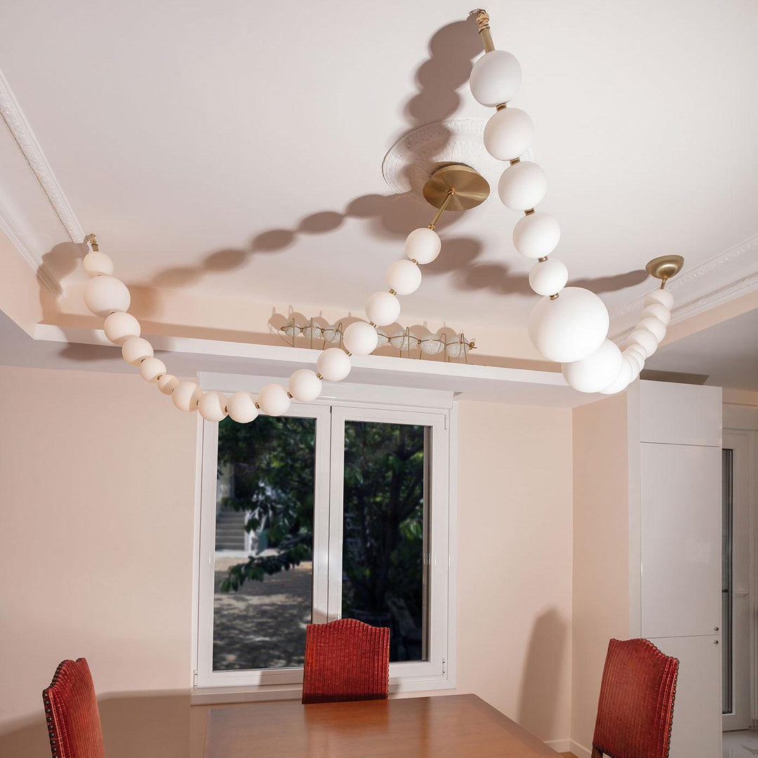 Pearl Necklace Balls Chandelier - Vakkerlight