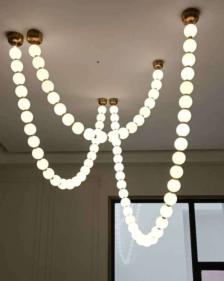 Pearl Necklace Balls Chandelier - Vakkerlight