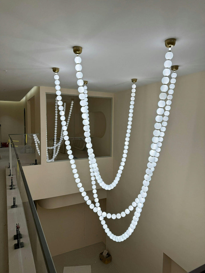 Pearl Necklace Balls Chandelier - Vakkerlight