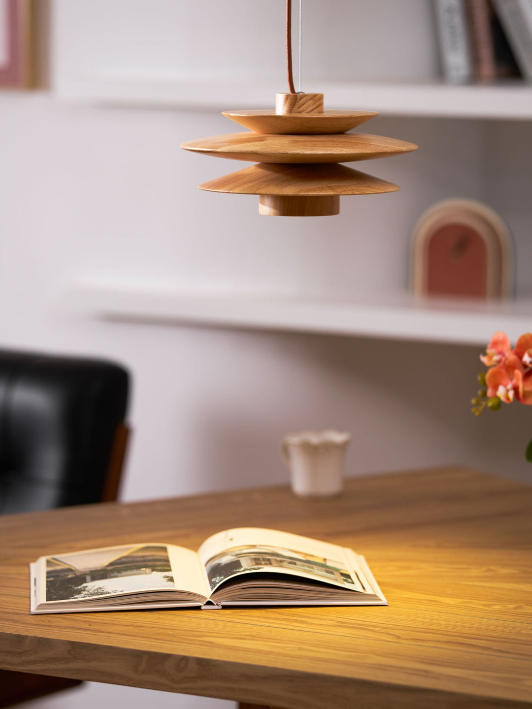 Cascade Wooden Disc Pendant Lamp - Vakkerlight