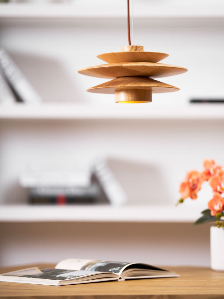 Cascade Wooden Disc Pendant Lamp - Vakkerlight