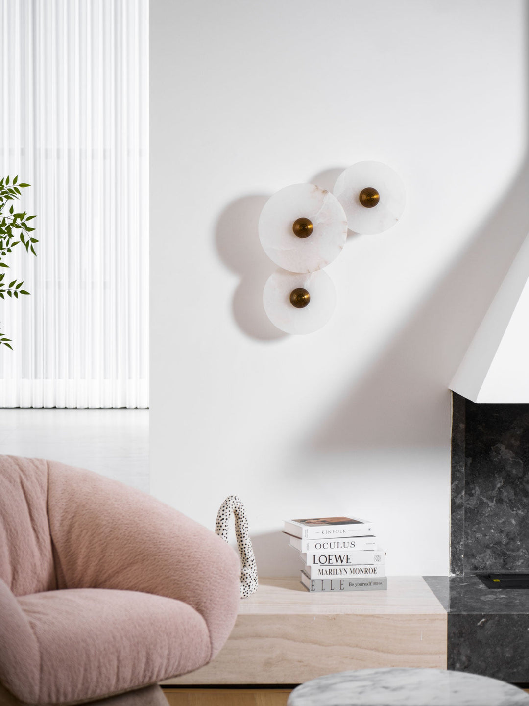 Nayra Alabaster Wall Lamp - Vakkerlight